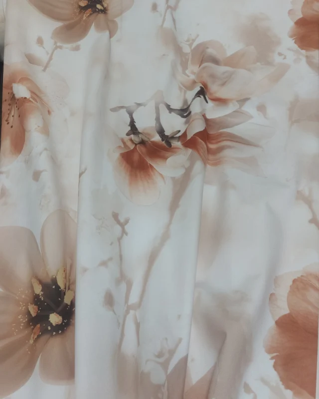 Tkanina zasłonowa jasna kwiaty magnolii 150 cm