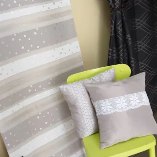 Zasłona w pasy i kulki 140cm.