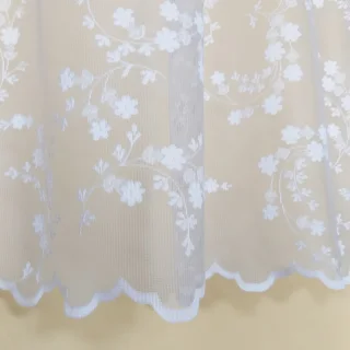 Biała firanka żakardowa w kwiatki 160 cm z metra - wzór łączki na całej firanie