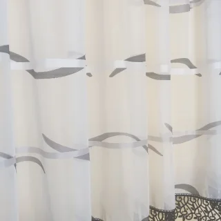 Firanka we wzory z czarną gipiurą wys.150cm