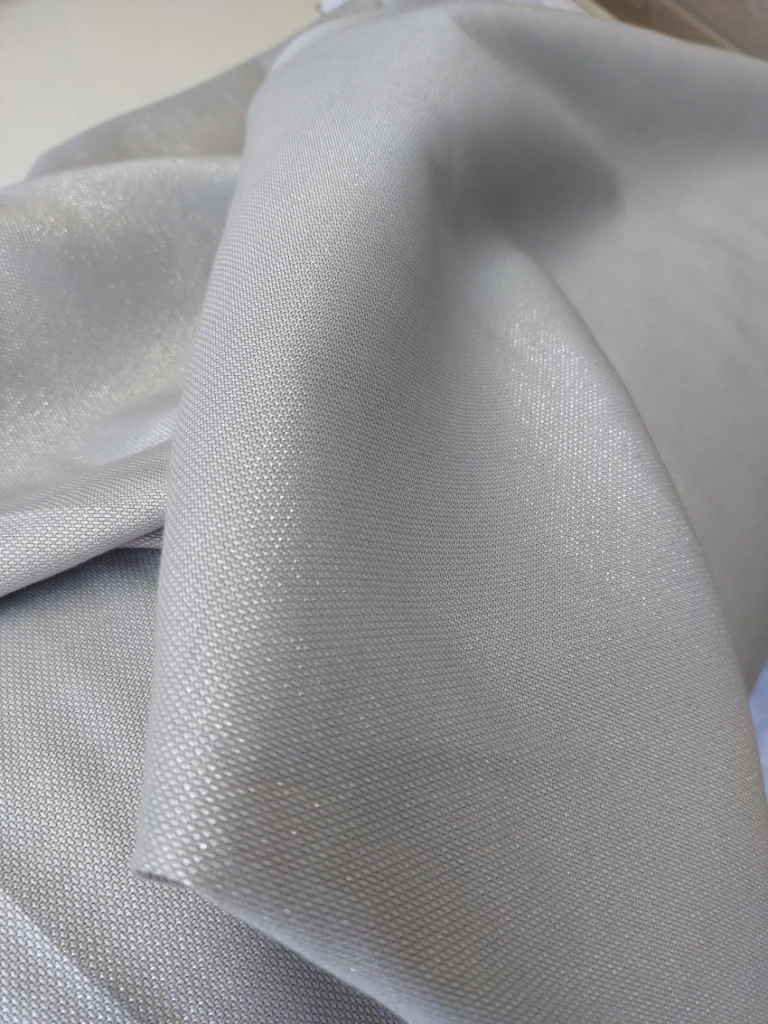 Polyester závěsová látka · Ref. 120