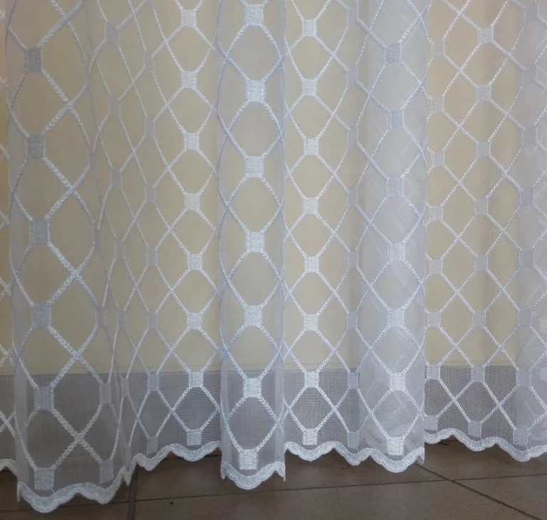 Bílá Markizeta vyšívaná záclona · Ref. 162