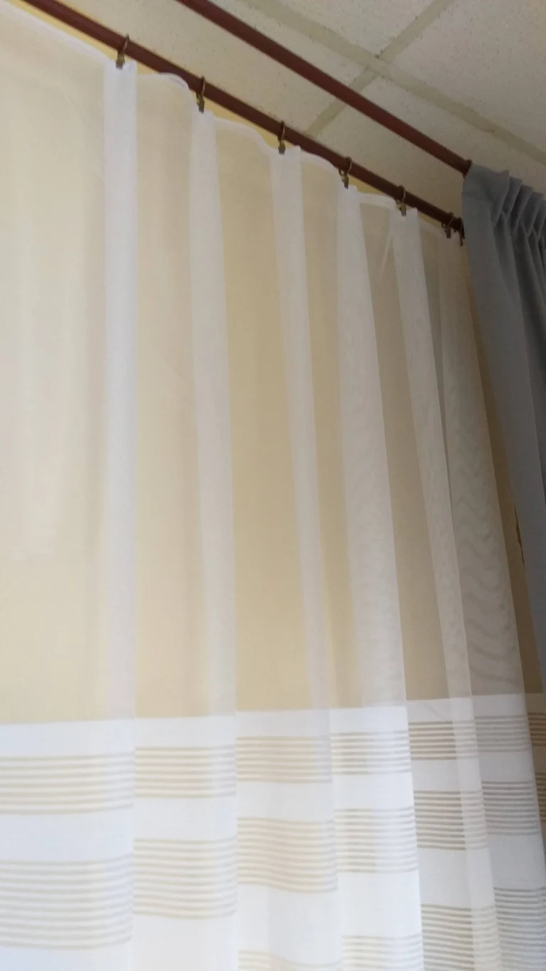 Žakárová záclona · Ref. 22