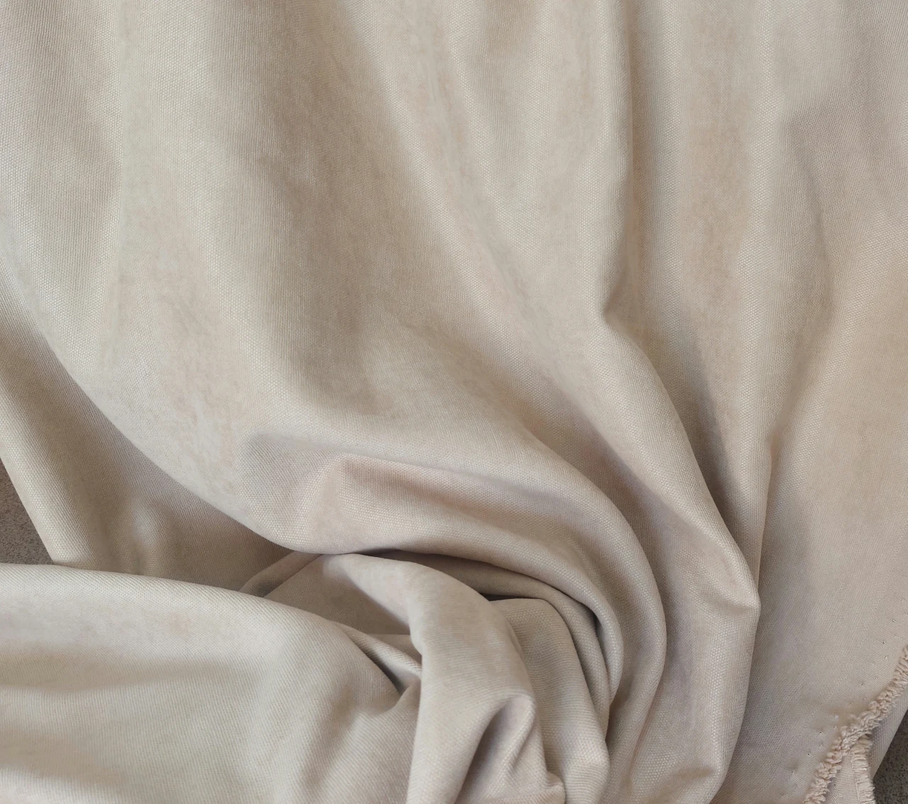 Polyester závěsová látka · Ref. 252